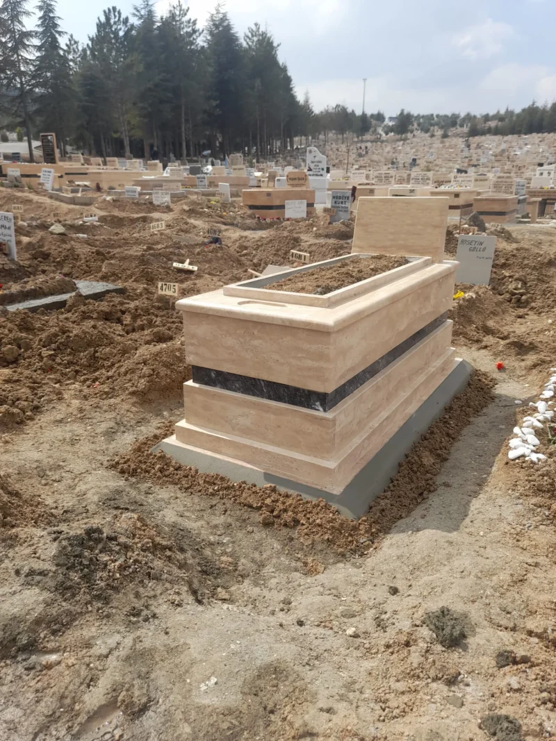 Traverten 5 cm Çift Katlı Kalınlık Mermer Mezar